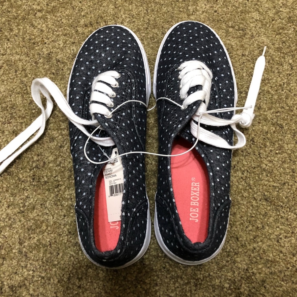 NWT blue polka dot sneakers - 8